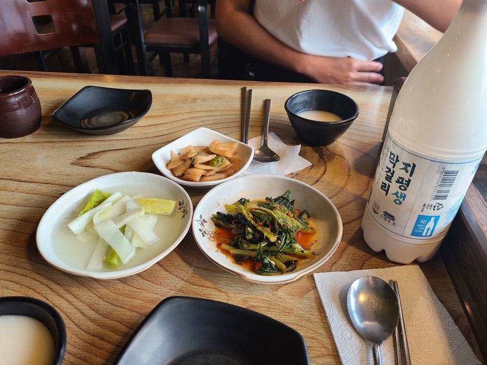 A Restaurant Near Apgujeong Station I Found Because I Was Craving Makgeolli: Wolsunne Apgujeong Branch image 1
