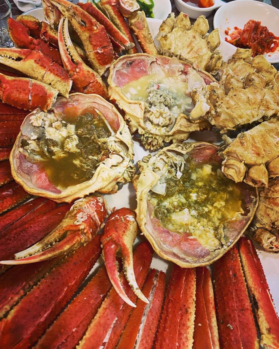 I Went to Noryangjin Fisheries Wholesale Market for Queen Crab at the Tail End of Crab Season. image 3