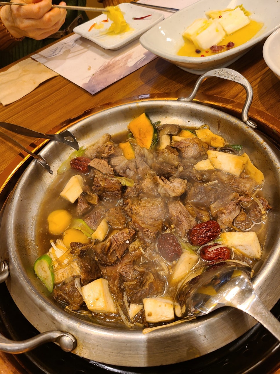 Yangjae Restaurant Seolmajung Is Such a Great Place for Gatherings. image 19