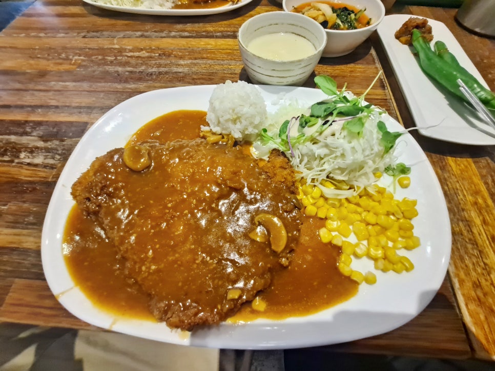 남산 돈까스 맛집 산채집 사실 모든 메뉴가 다 맛있어요. 관련 이미지 11
