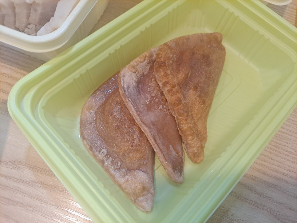 I wanted bossam, so I ordered Wonhalmeoni Bossam. image 3