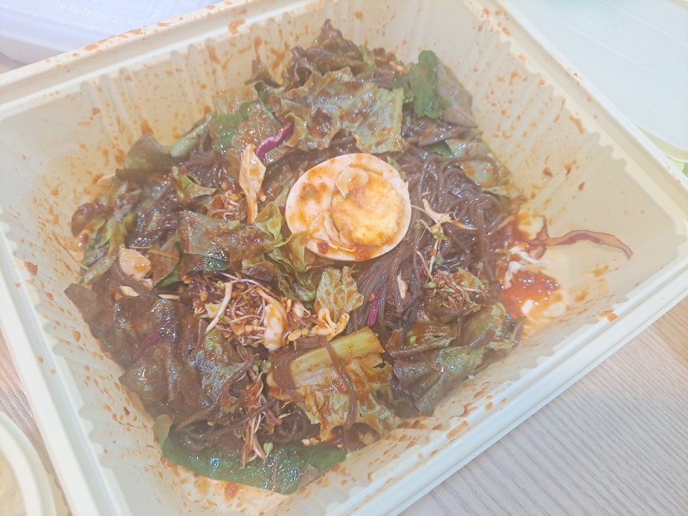 I wanted bossam, so I ordered Wonhalmeoni Bossam. image 7