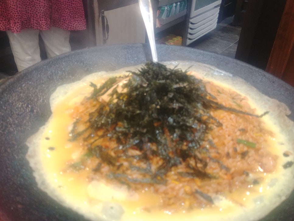 Hanau-dong near Apgujeong Station: Iron Plate Fried Rice, Pork Cutlet, and Cold Buckwheat Noodles image 7