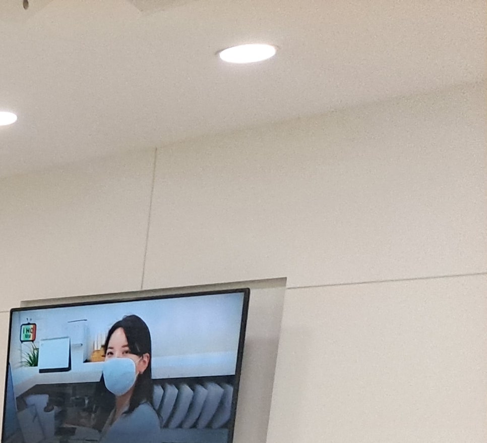 Famous Eye Plastic Surgery Clinic for Incisionless Double Eyelid Surgery, for an Attractive Eye Line image 24