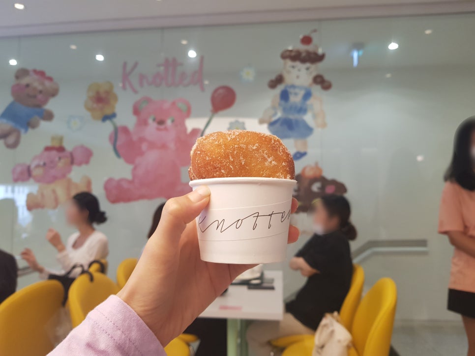 이미 너무 핫한 도넛 맛집 노티드 청담 드디어 왔다 감. 관련 이미지 2