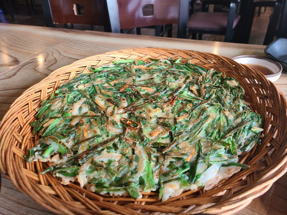A Restaurant Near Apgujeong Station I Found Because I Was Craving Makgeolli: Wolsunne Apgujeong Branch image 2