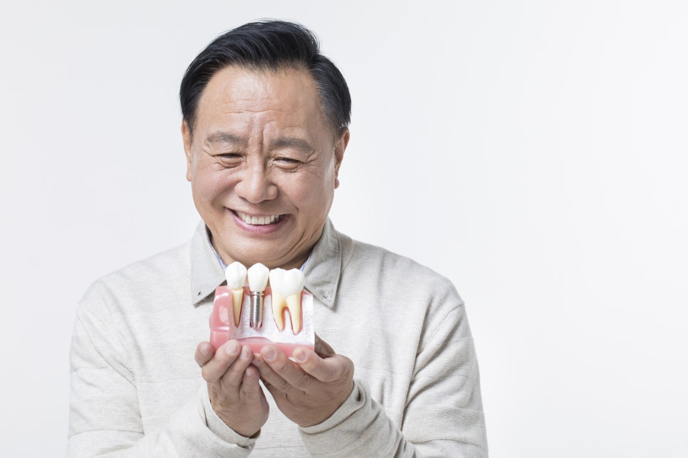 마곡동치과 65세임플란트, 아직 늦지 않았습니다 관련 이미지 5