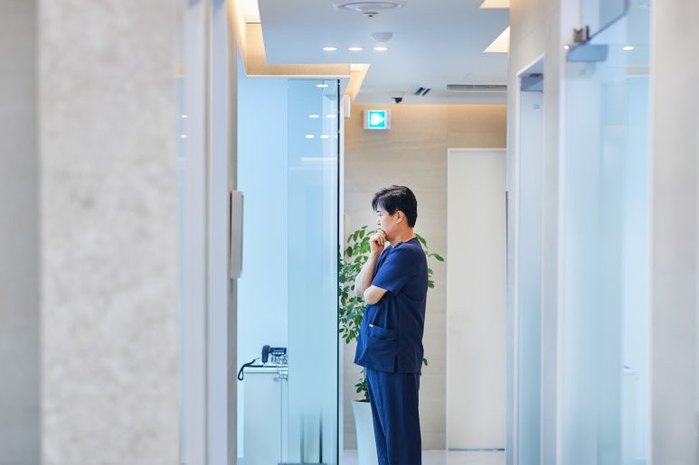 상안검성형술만으로 부족하시면 눈썹밑 절개와 같이? 관련 이미지 4