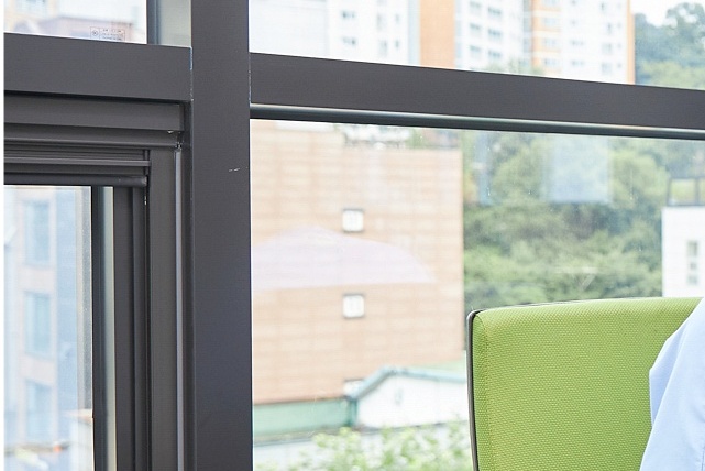 눈재수술 이전 수술의 흔적을 자연스럽게 디자인하는 과정 관련 이미지 12