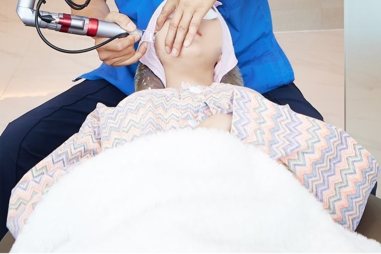 쌍꺼풀 재수술 가짜 안검하수 눈매교정이 필요 없는 눈은 어떻게 구분할까 관련 이미지 15