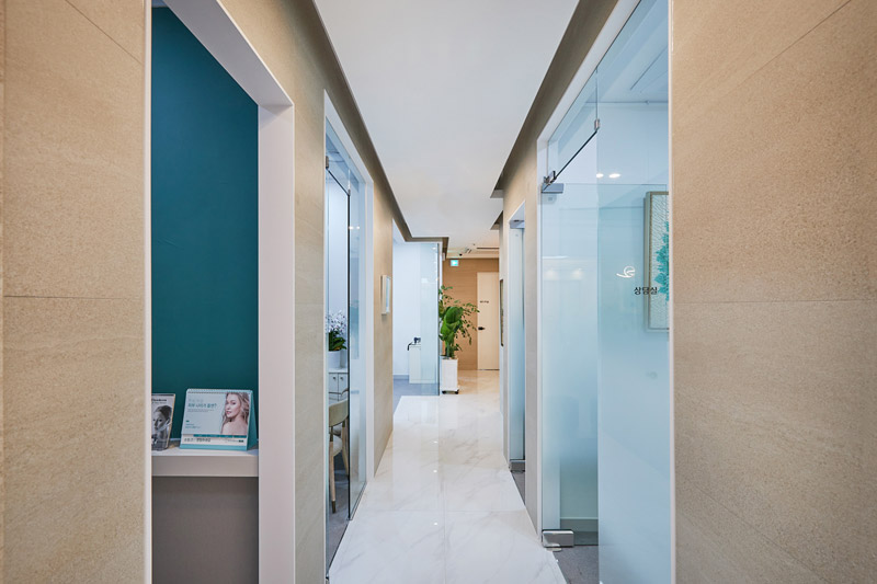 [강남역성형외과] 매몰법 시술 후 피부처짐 재수술 관련 이미지 8