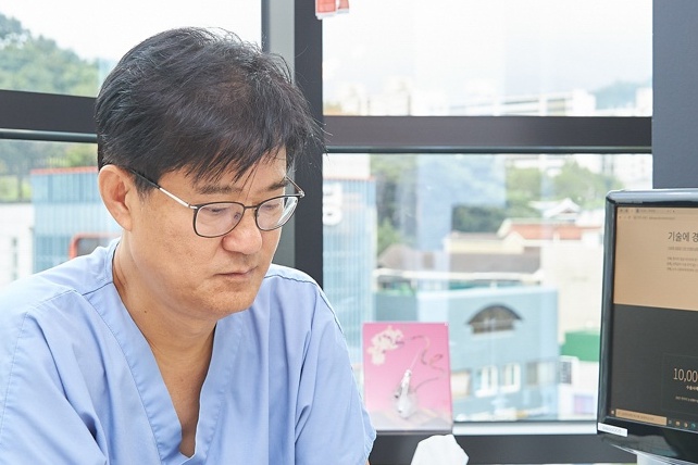 눈윗트임 쌍꺼풀 안검하수라고 섣불리 눈매교정하기보다는 관련 이미지 14
