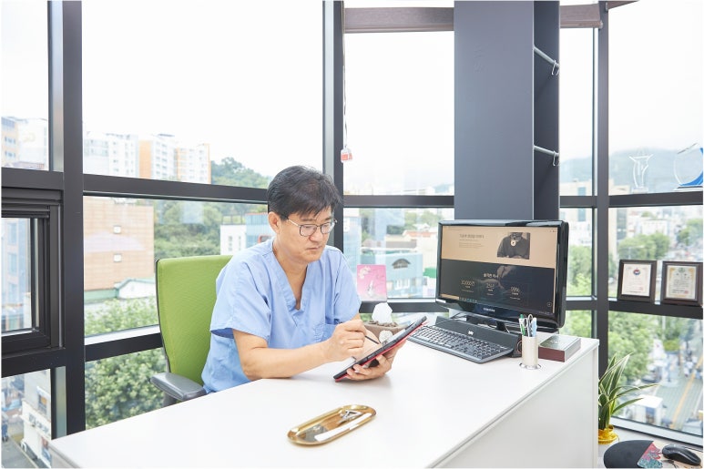 눈꺼풀 처짐 이마 거상이 정답일까요 관련 이미지 2