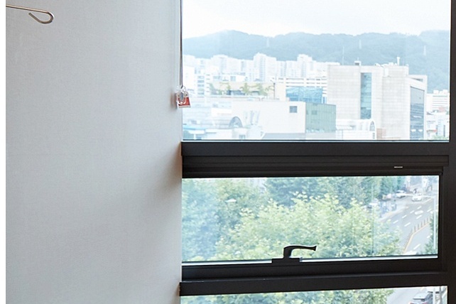 쌍꺼풀 재수술 여러 번 수술한 눈 어디서부터 다시 시작해야 할까요 관련 이미지 12