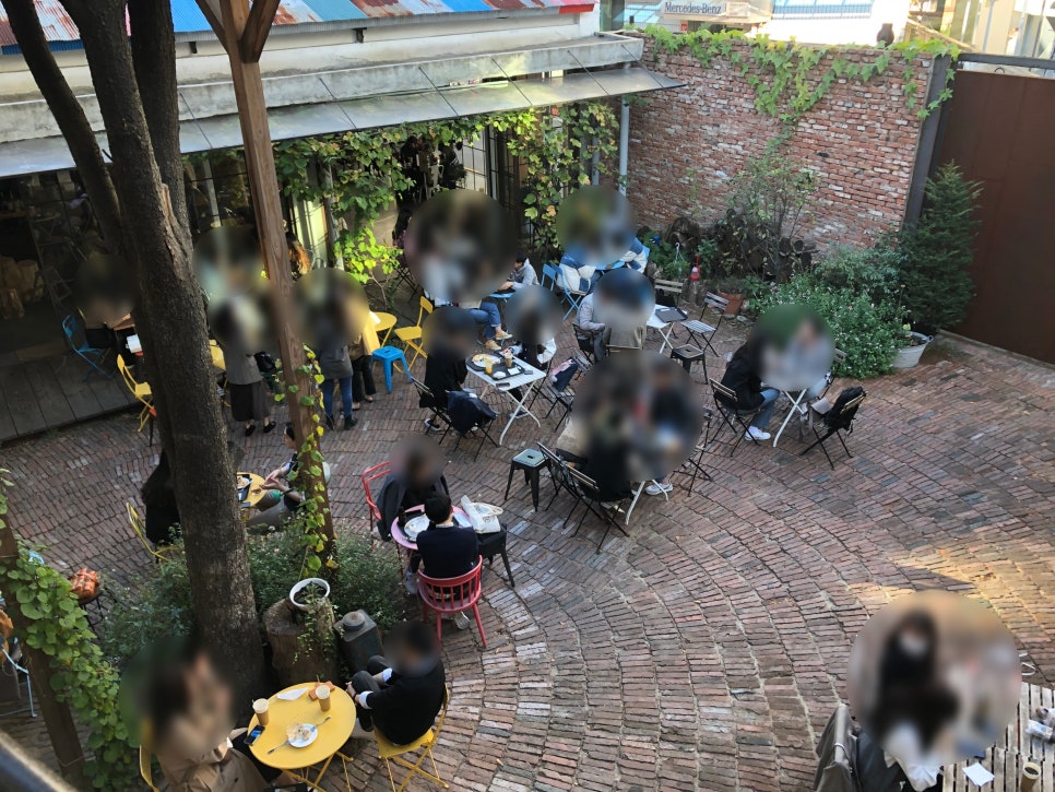 [성수동 카페] 넓은 테라스에서 즐기는 커피 한 잔, 카페 할아버지공장 솔직 후기 관련 이미지 8