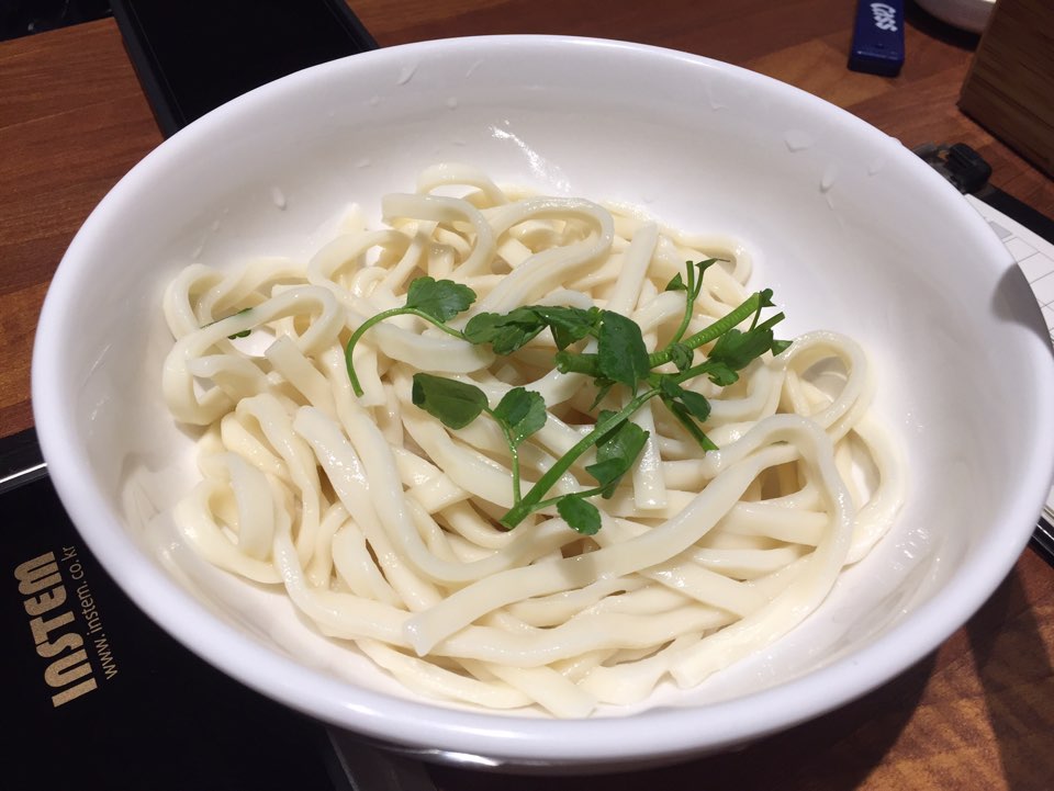 [성수동 맛집] 얼큰한 버섯샤브샤브를 성수동에서, 등촌샤브칼국수 성수점 솔직 후기 관련 이미지 19