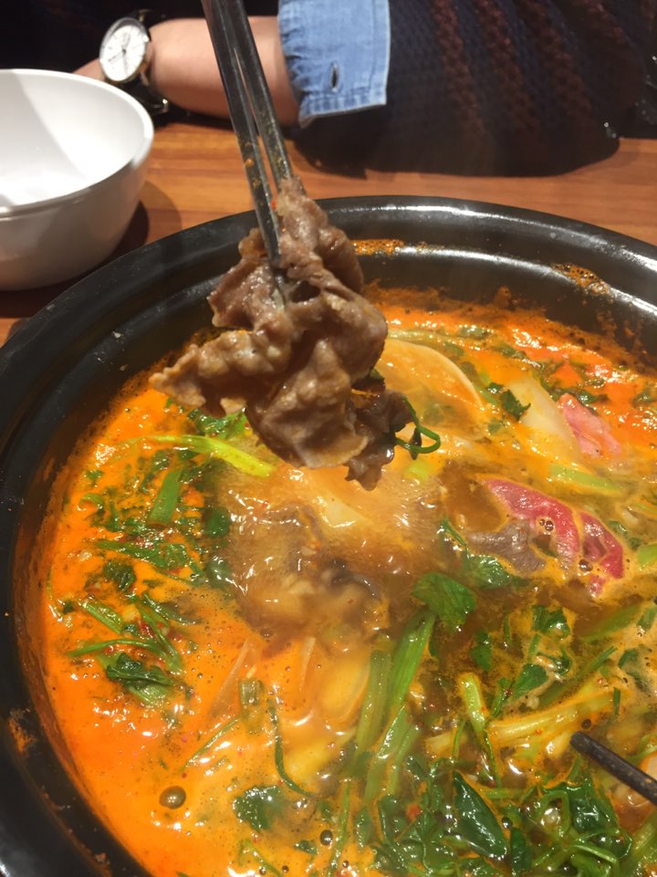 [성수동 맛집] 얼큰한 버섯샤브샤브를 성수동에서, 등촌샤브칼국수 성수점 솔직 후기 관련 이미지 17