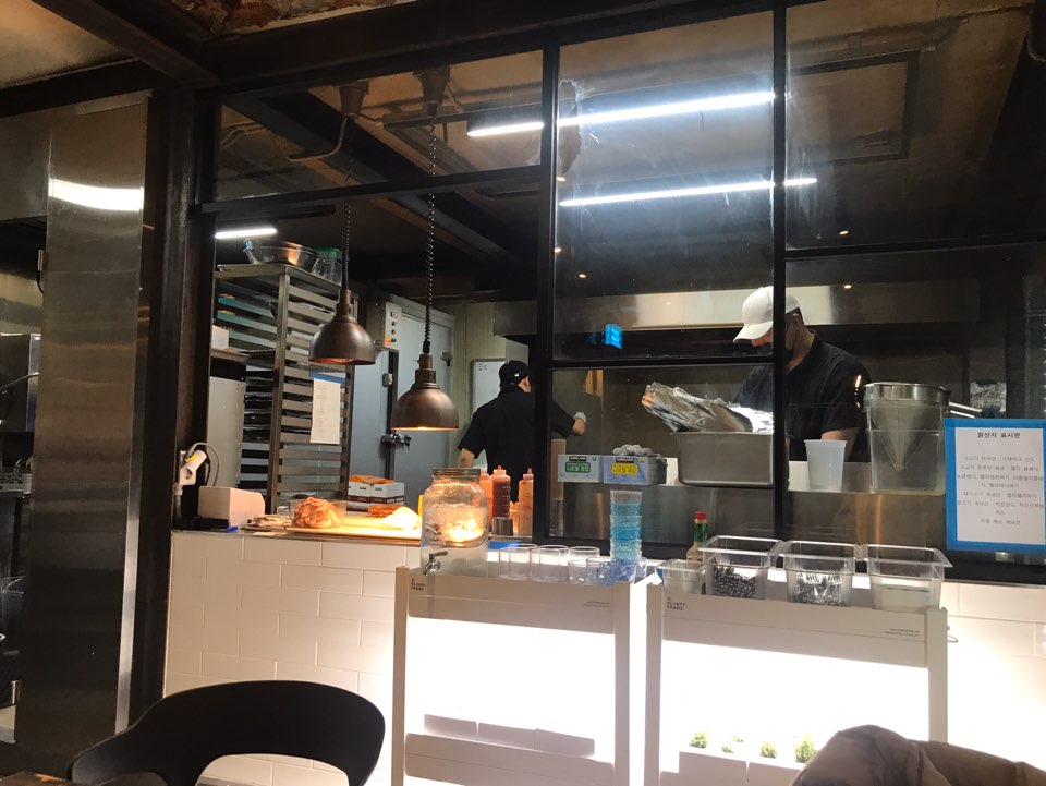 [서울숲 맛집] 육즙 가득한 패티가 맛있는 뚝섬 수제버거 관련 이미지 12