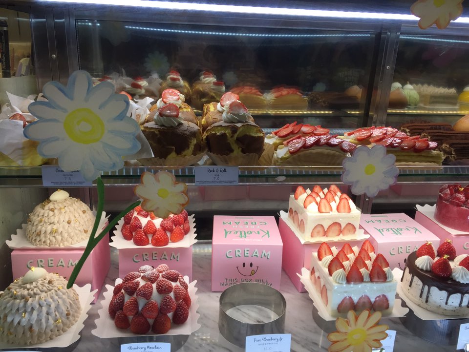 [도산공원 카페] 줄서서 먹는 도넛 맛집, 도산공원 카페 관련 이미지 20
