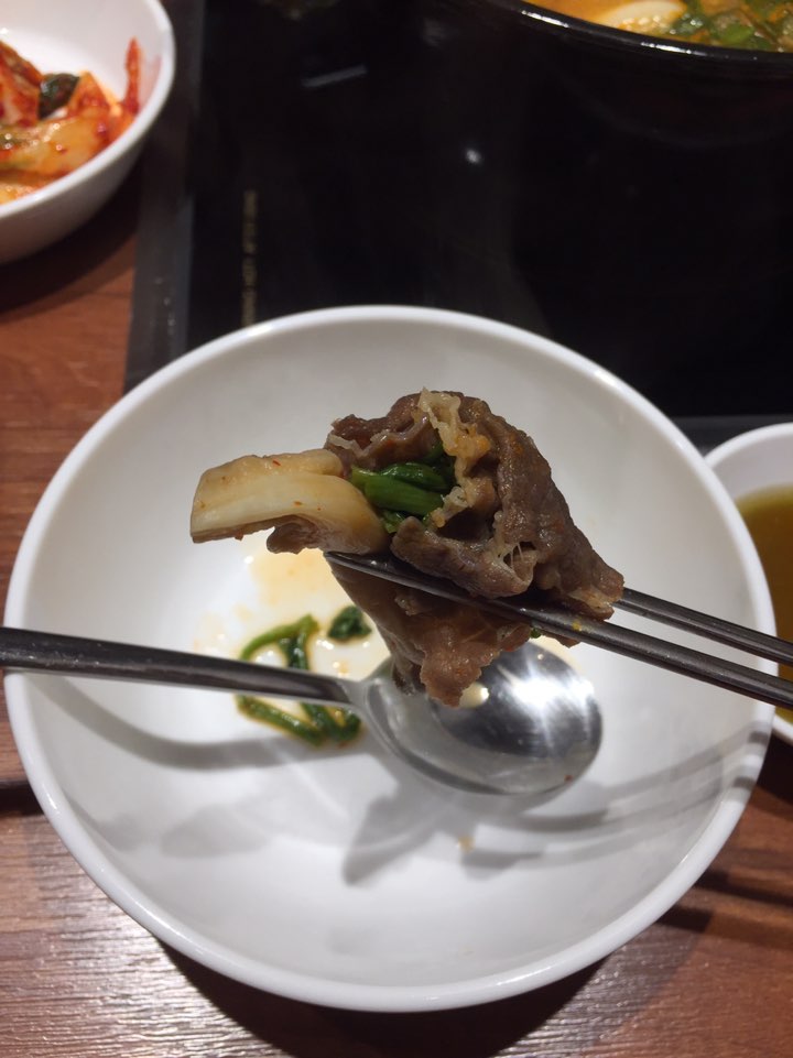 [성수동 맛집] 얼큰한 버섯샤브샤브를 성수동에서, 등촌샤브칼국수 성수점 솔직 후기 관련 이미지 18