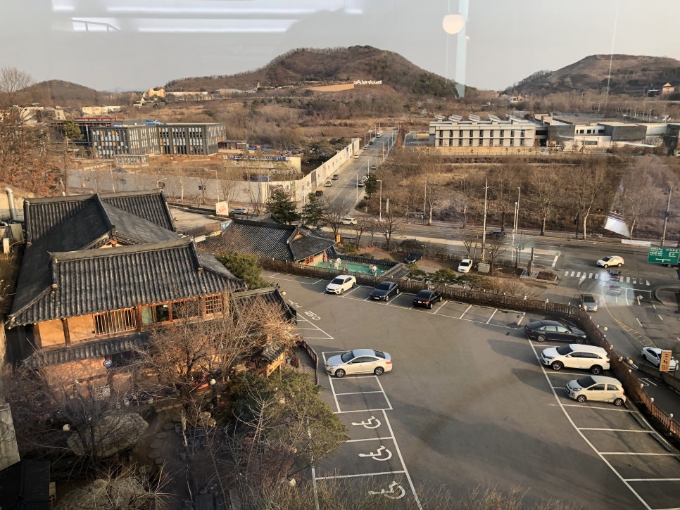 [파주 카페] 한옥뷰가 운치있는 운정 카페 관련 이미지 12