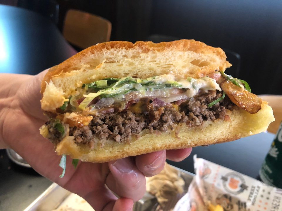 [Seongsu Restaurant] Lee Young-ja’s Top Pick, Ttukseom Handmade Burger image 18