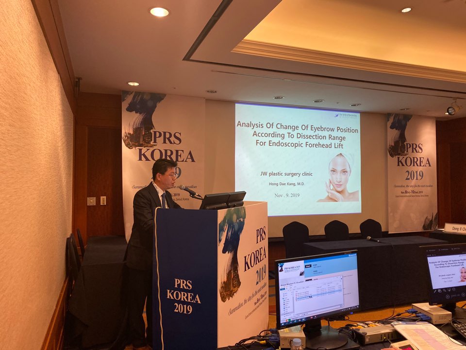 JW Jardin Plastic Surgery Director Kang Hong-dae Wins the Excellent Presentation Award at the Korean Society of Plastic and Reconstructive Surgeons Academic Conference! image 2