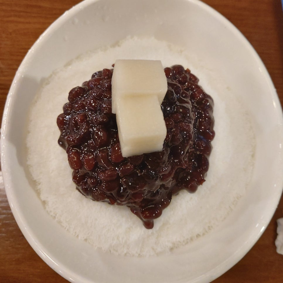 [Apgujeong Rodeo Station Restaurant] Apgujeong Gobtteok: from fried rice to Injeolmi patbingsu, everything was perfect! Honest review image 5