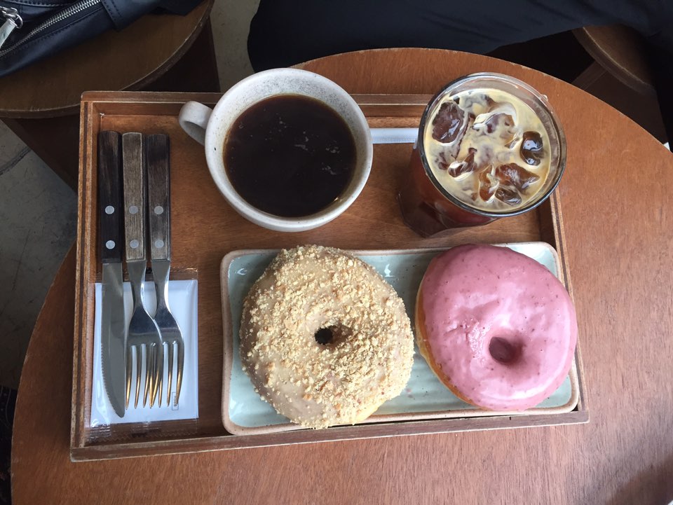 [Hannam-dong Restaurant] Hannam-dong, Where You Can Taste Donuts Packed Full Inside image 13