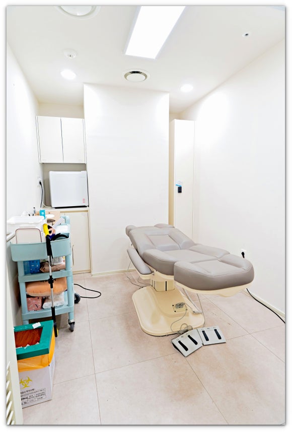 If You Feel Bothered by Deep Pore Sebum, Try Jamsil Aquafill Peeling image 4