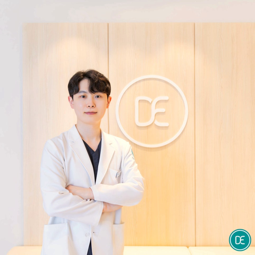 압구정로데오역 써마지 노화 예방 관련 이미지 1