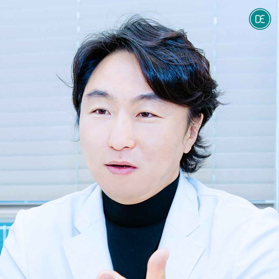 홍대 침샘보톡스 턱이 유독 각져보여 고민이라면 관련 이미지 1