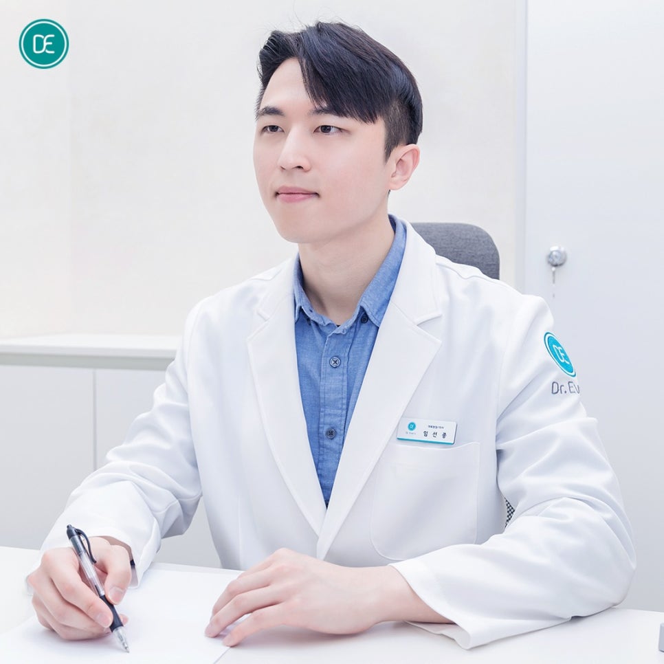 입체감 있는 옆모습의 완성 안산 이마 필러 유지기간, 효과, 총정리 관련 이미지 1