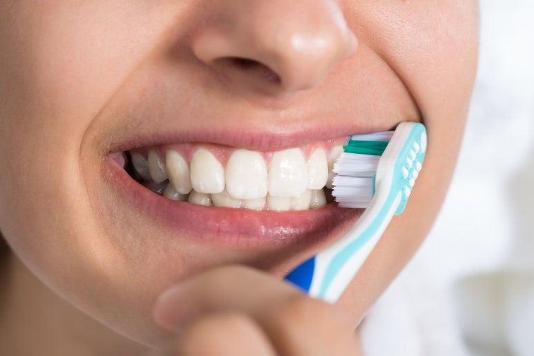 Nungdong Dental Clinic: The Real Reasons Periodontitis Is Progressing Faster in People in Their 20s and 30s, and How to Manage It image 4