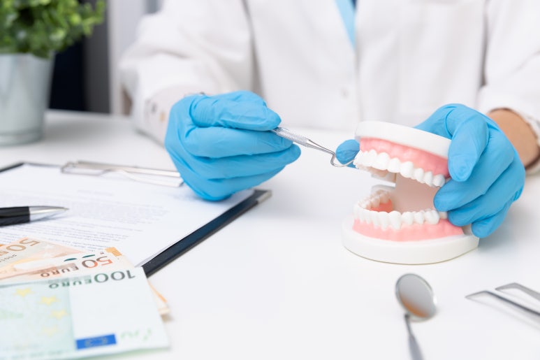 Konkuk Orthodontic Clinic: My Teeth Don’t Seem to Be Moving During Braces Treatment — Is That Normal? image 5