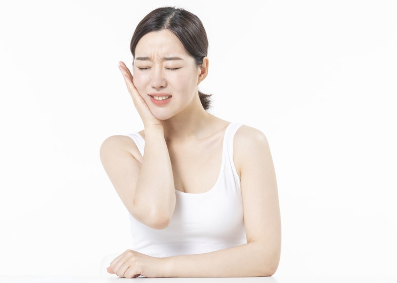 Yongmasan Station Dental Clinic: My Jaw Hurts During Orthodontic Treatment! What Should I Do When Orthodontic Pain Is Severe? image 5
