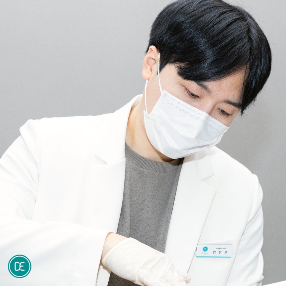 Suwon City Hall Station Between-the-Eyebrows Laser Hair Removal: Can You Get It the Day After Drinking? image 1