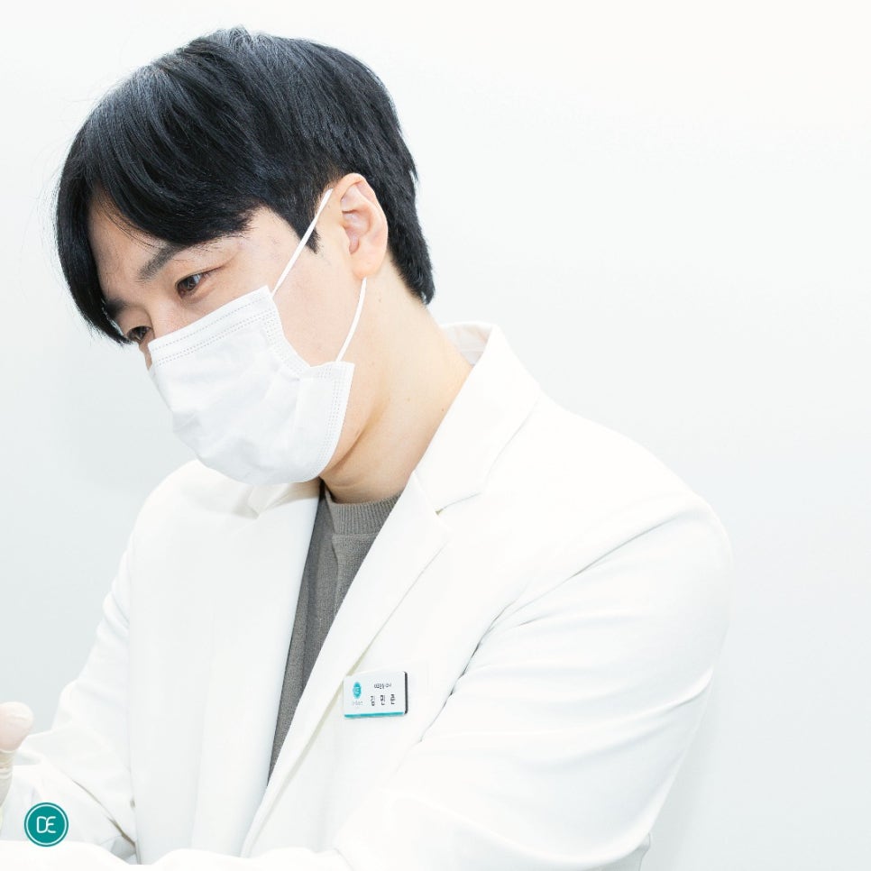 Suwon Station contour injections for men and women: Do you want a V-line jawline? image 1