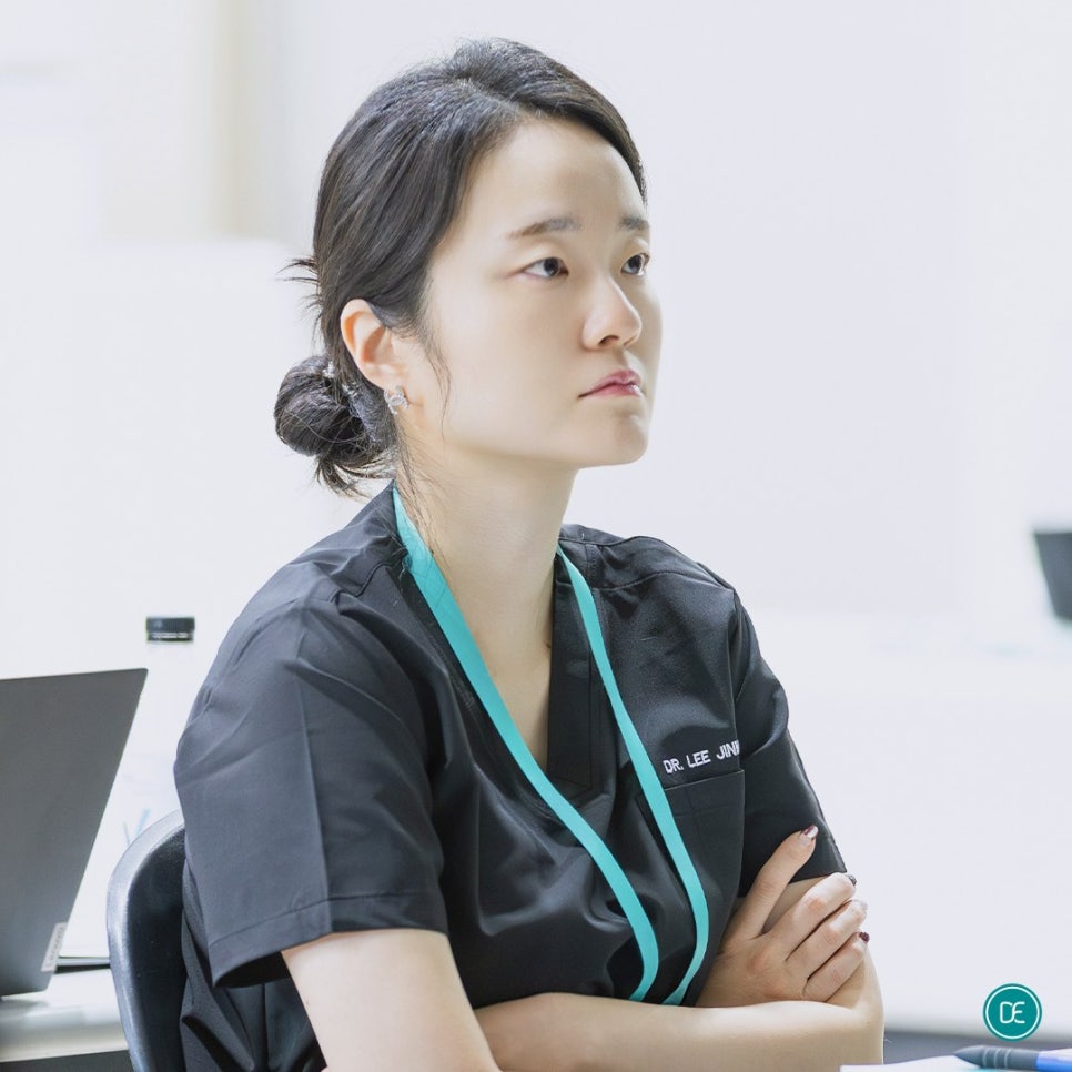 What Are the Effects of the Gwanggyo Sculptra Collagen Booster? image 1