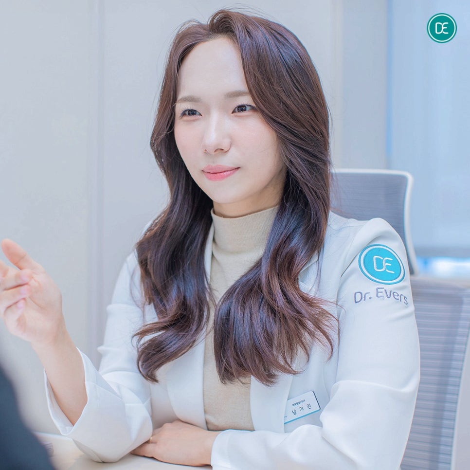 Seocho District Dermatology Aqua Peel for T-Zone Blackheads? image 3