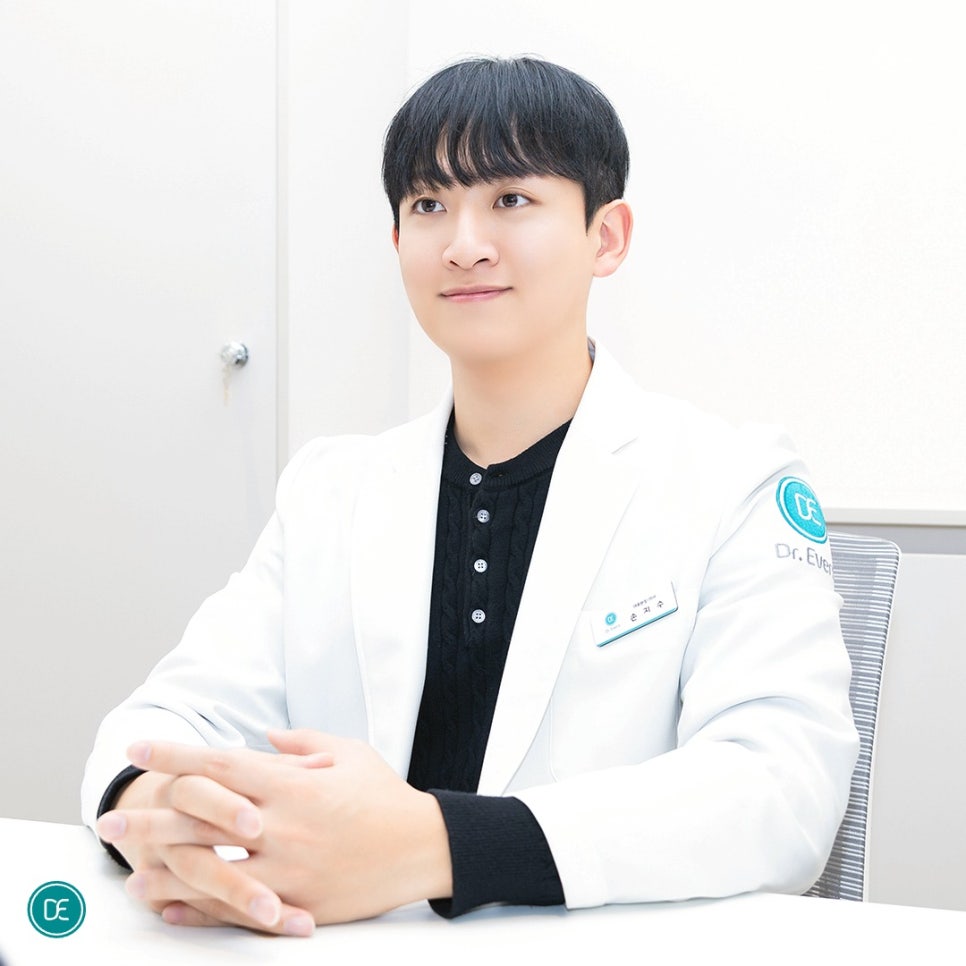 Worried About a Flat Forehead Filler in Cheongnyangni? image 1