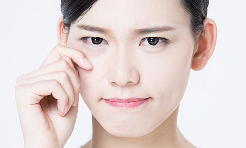 눈밑지방재배치 수술에 대해 자세히 알아보겠습니다. 관련 이미지 2