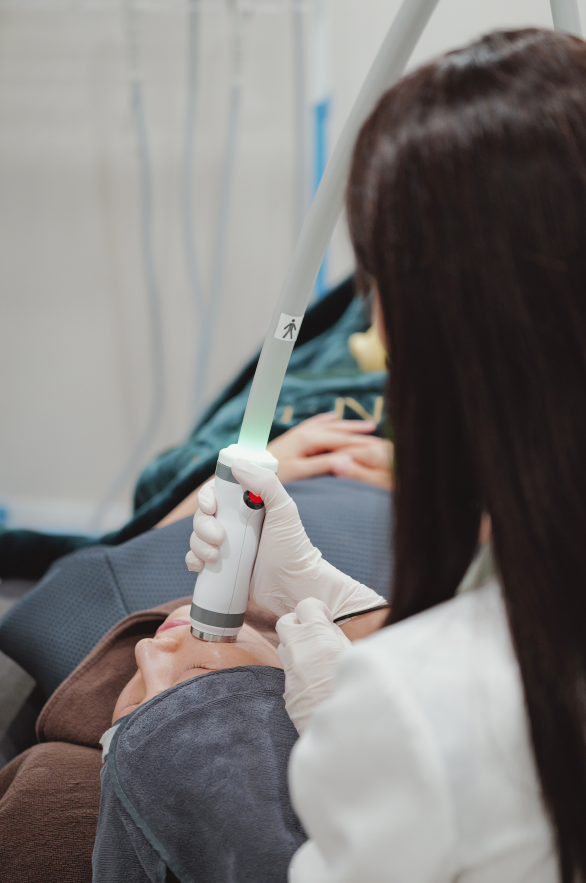 Cheongdam Dermatology Clinic Onda + Titanium Lifting / Ontanium Lifting image 3