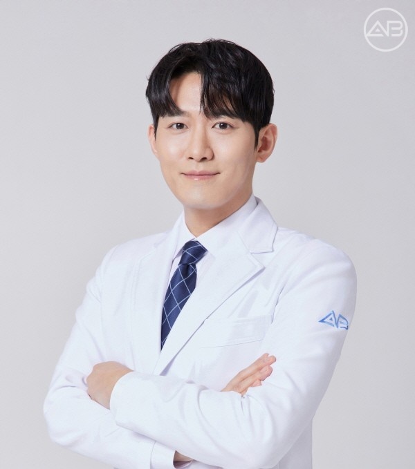 [Medical Today] Precise Diagnosis Should Come First for Men with a Crooked Nose or Hump Nose Accompanied by Nasal Obstruction image 1
