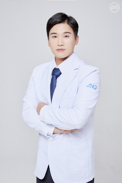 [메디컬투데이] 안면윤곽재수술, 겨울철 상담 증가...과도한 절제보다 관련 이미지 1