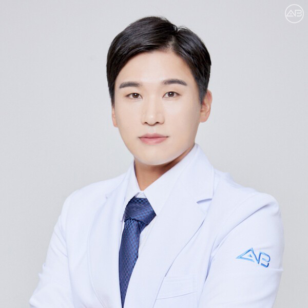 [E동아] 사각턱 축소 수술 vs 귀뒤 사각턱 축소술, 나에게 맞는 안면윤곽 수술 방법은? 관련 이미지 1