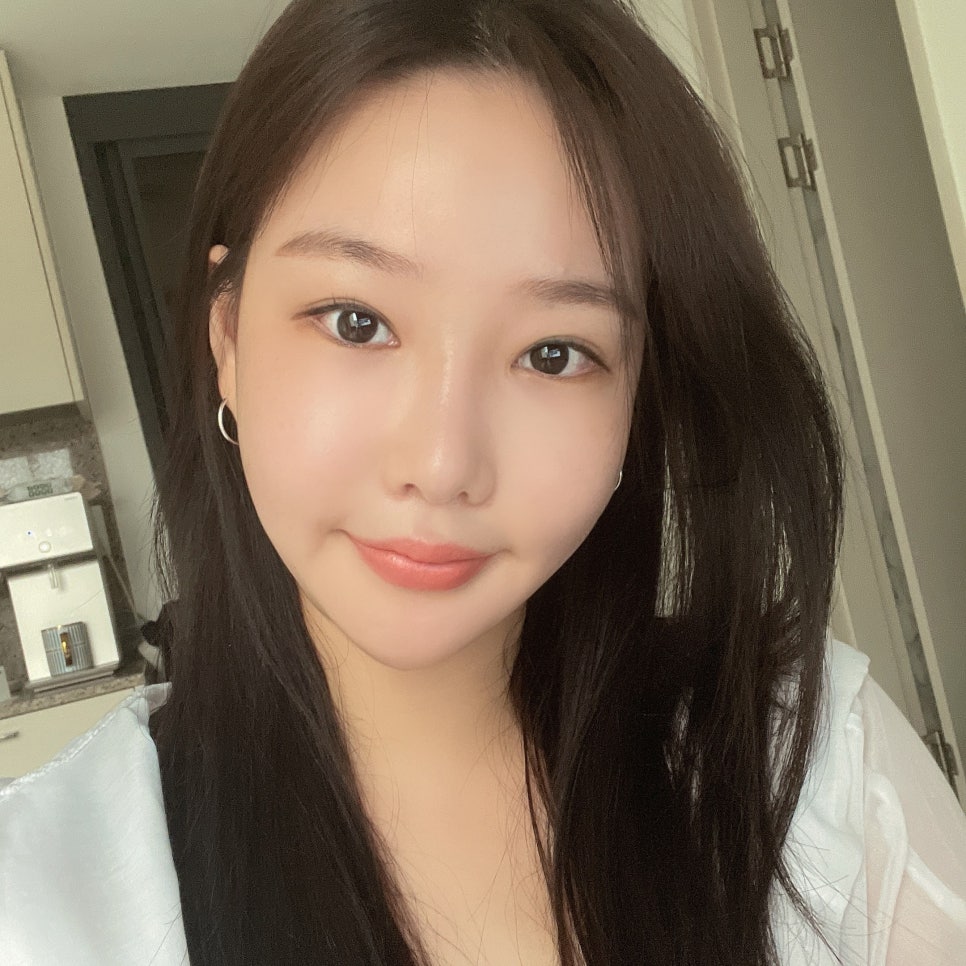 이중턱수술로 턱살부터 탄력까지 완벽하게 개선했어요! 관련 이미지 2