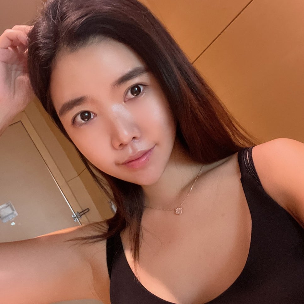 지저분한 눈 밑? 재발 걱정 없는 압구정눈밑지방제거로 해결! 관련 이미지 1