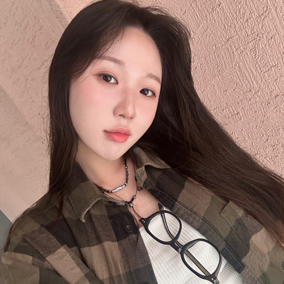 처진 볼살 정리하는 비밀, 심부볼지방제거술로 해결해요! 관련 이미지 1