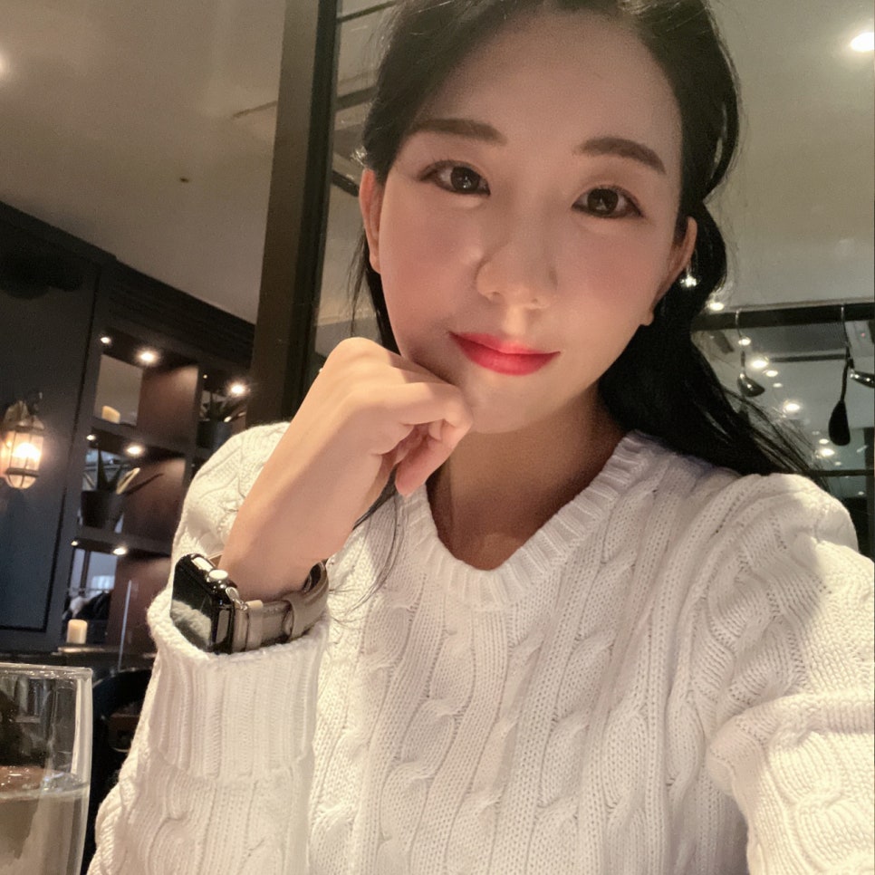 턱밑침샘보톡스로 얼굴선은 살리고, 턱 밑은 가볍게! 관련 이미지 2